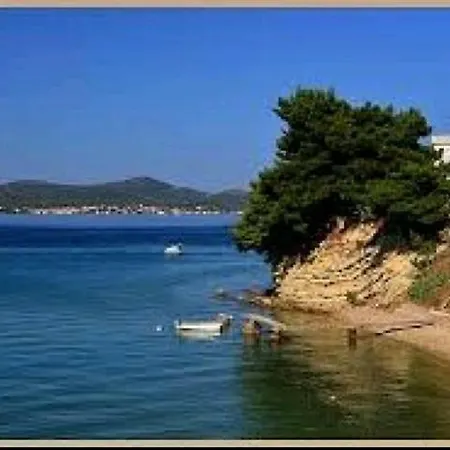 Apartman Apartman Lucic-studio - 2min Walk From The Beach *