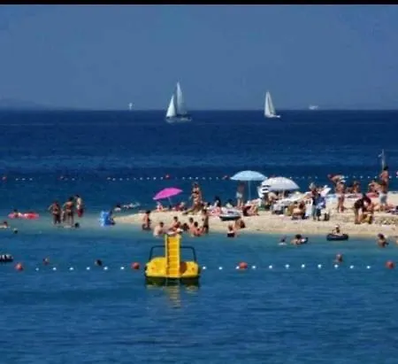 Apartman Lucic-studio - 2min Walk From The Beach